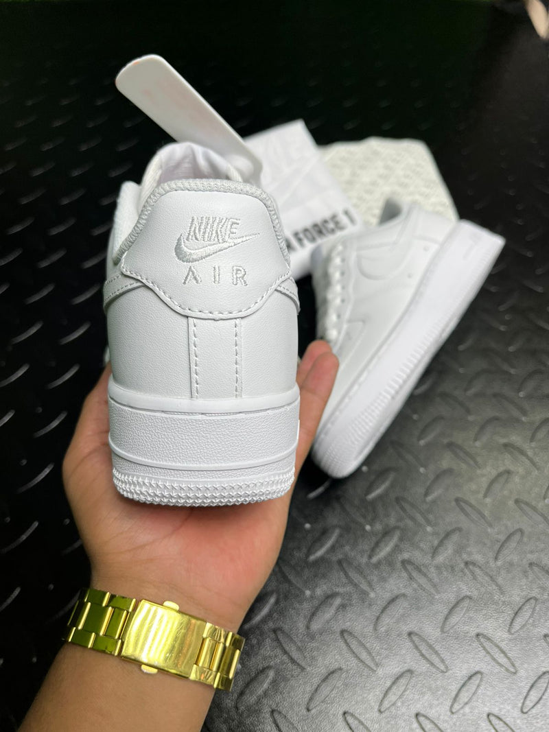 ZAPATO NIKE AF1 BLANCO (TOP QUALITY 1.1)