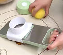 Cortador y rebanador multifuncional de verduras de Tendeli en uso para preparar ingredientes frescos