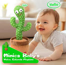 Bebé sonriente junto a cactus bailarín parlante para niños de peluche verde en maceta ideal para juego